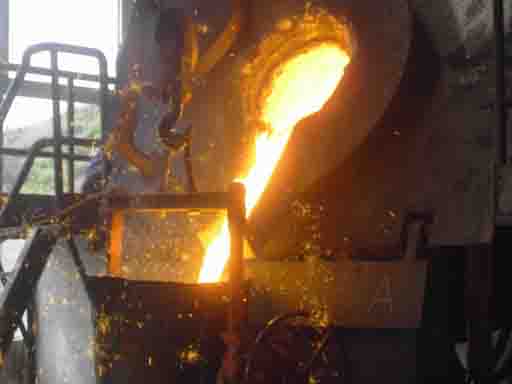 中频熔炼炉熔炼铸铁